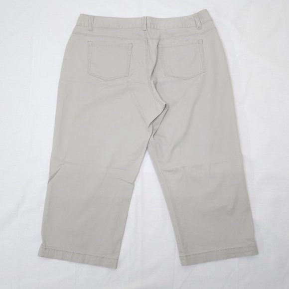 Merona Women Capri 36x21 Fit 1 Stretch Hi-Rise Double Button Beige Tag Sz 16 EUC - Picture 2 of 5